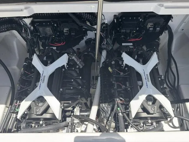 Slide: The Image of Yamaha AR250 2025 - 30