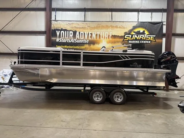 The Image of SunCatcher Select 322RC W/Yamaha 150 "SHO" No Trailer 2025 - 1