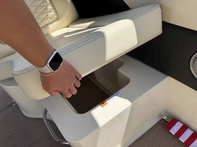 Slide: The Image of Chris-Craft Sportster 28 2025 - 13