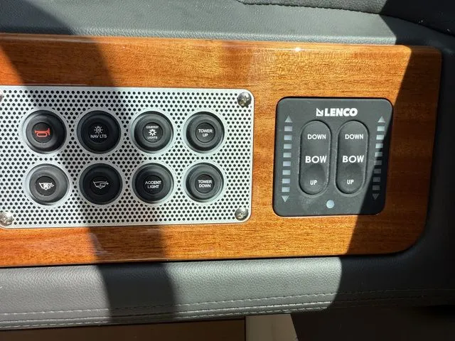 Slide: The Image of Chris-Craft Sportster 28 2025 - 24