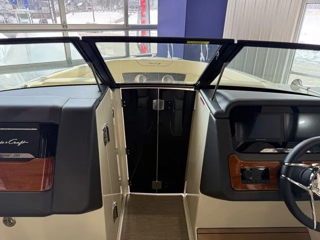 Slide: The Image of Chris-Craft Sportster 28 2025 - 33