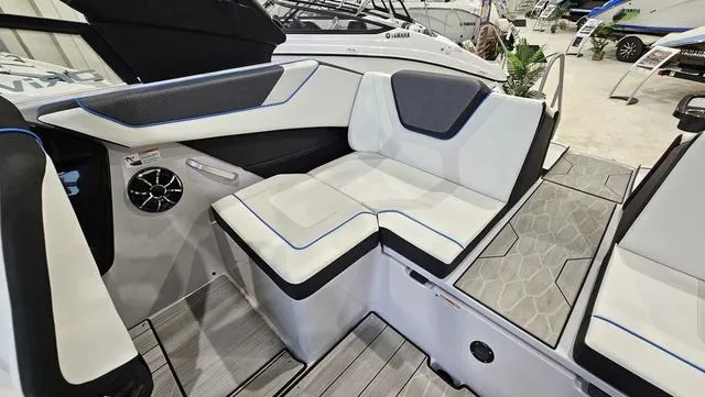 Slide: The Image of Yamaha 222XD 2023 - 9