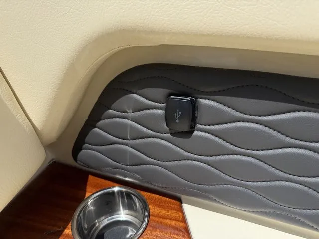 Slide: The Image of Chris-Craft Sportster 28 2025 - 28