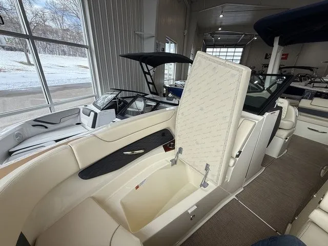 Slide: The Image of Chris-Craft Sportster 28 2025 - 42