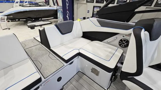 Slide: The Image of Yamaha 222XD 2023 - 8