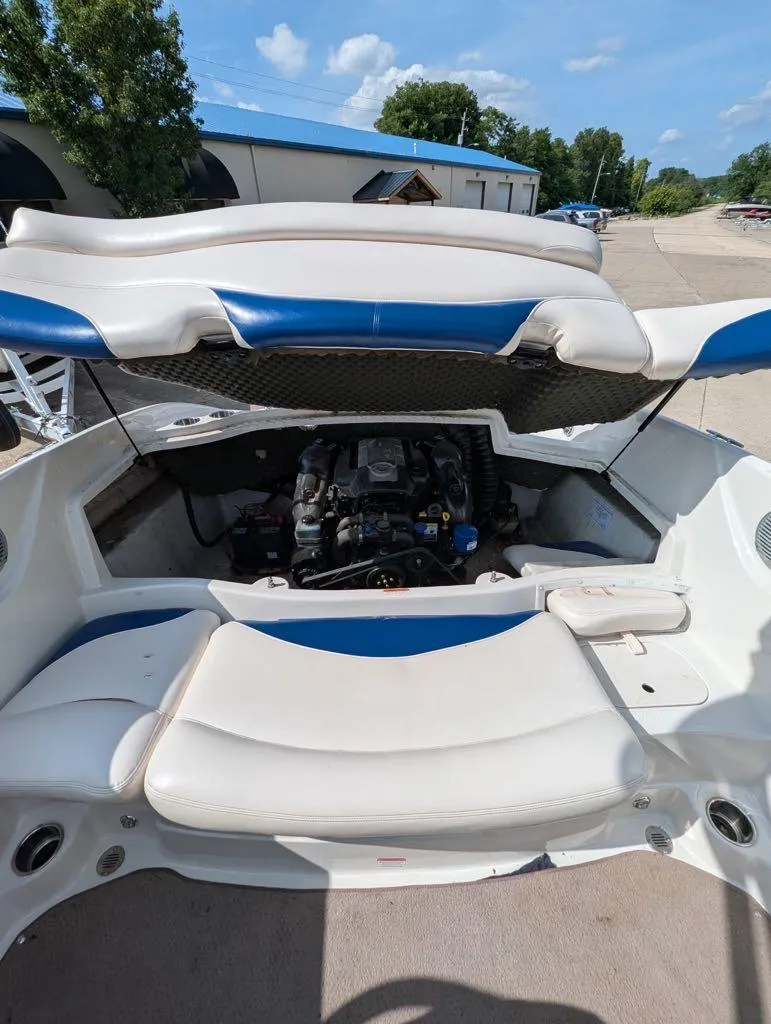 Slide: The Image of Tahoe Q7 2013 - 2