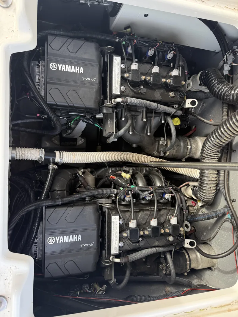 Slide: The Image of Yamaha 210 FSH Sport 2022 - 10