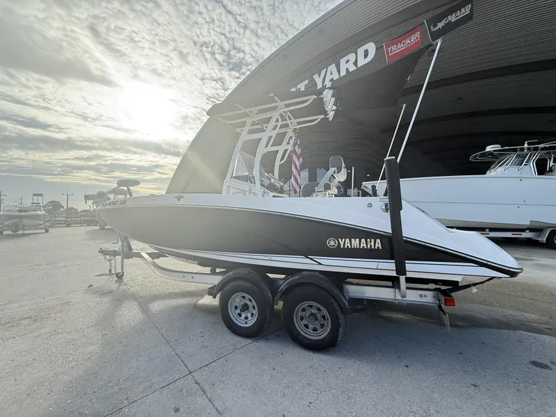 Slide: The Image of Yamaha 210 FSH Sport 2022 - 12