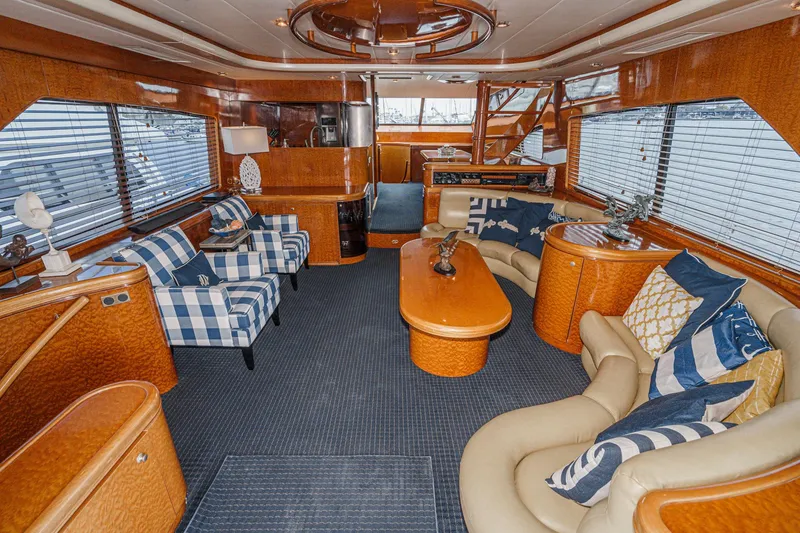 Slide: The Image of Luxurious interior of a 1999 Horizon 70 Motor Yacht with elegant furnishings. - 27