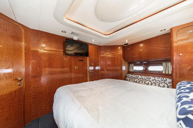 Slide: The Image of Horizon 70 Motor Yacht 1999 - 51