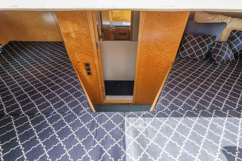 Slide: The Image of Horizon 70 Motor Yacht 1999 - 68