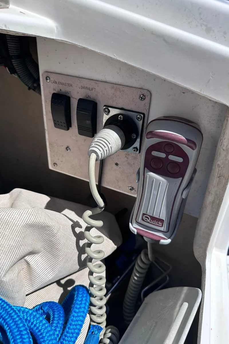 Slide: The Image of Four Winns V458 2008 - 55