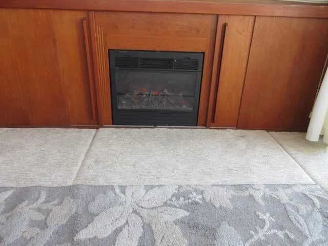 Slide: The Image of Tollycraft 37 1977 - 17