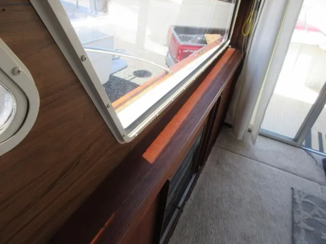 Slide: The Image of Tollycraft 37 Sedan 1977 - 18
