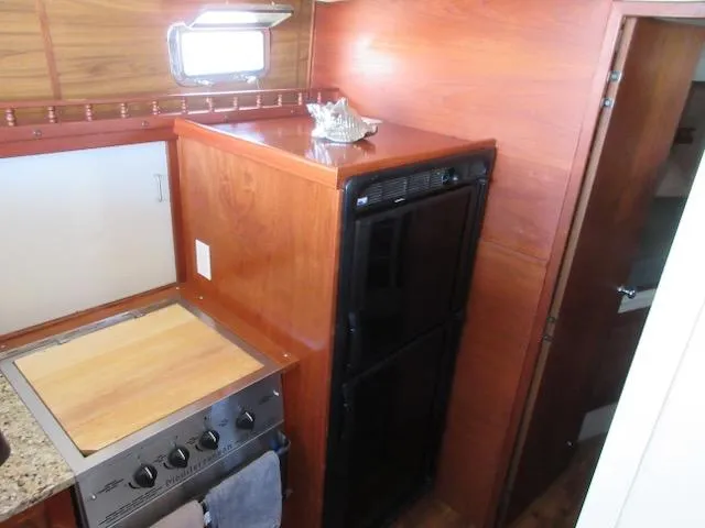 Slide: The Image of Tollycraft 37 Sedan 1977 - 27
