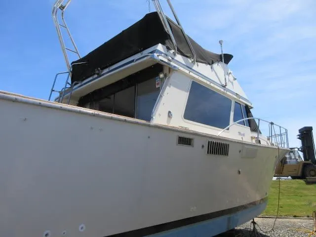 Slide: The Image of Tollycraft 37 Sports Fisher/Sedan 1977 - 1