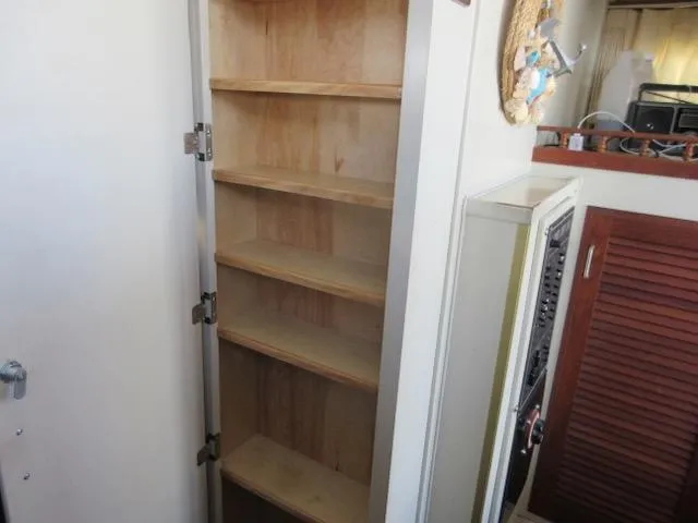 Slide: The Image of Tollycraft 37 Sports Fisher/Sedan 1977 - 32