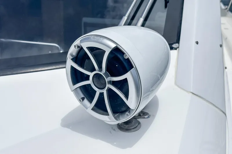 Slide: The Image of Sunseeker Manhattan 65 2017 - 56