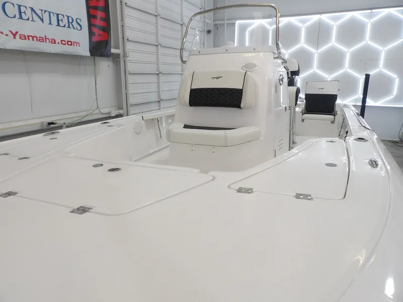 Slide: The Image of Tidewater 2110 Bay Max 2025 - 11