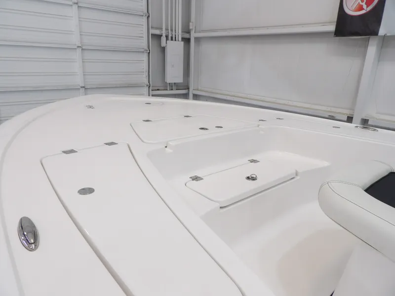 Slide: The Image of Tidewater 2110 Bay Max 2025 - 12