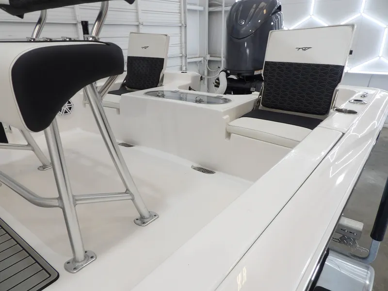 Slide: The Image of Tidewater 2110 Bay Max 2025 - 14