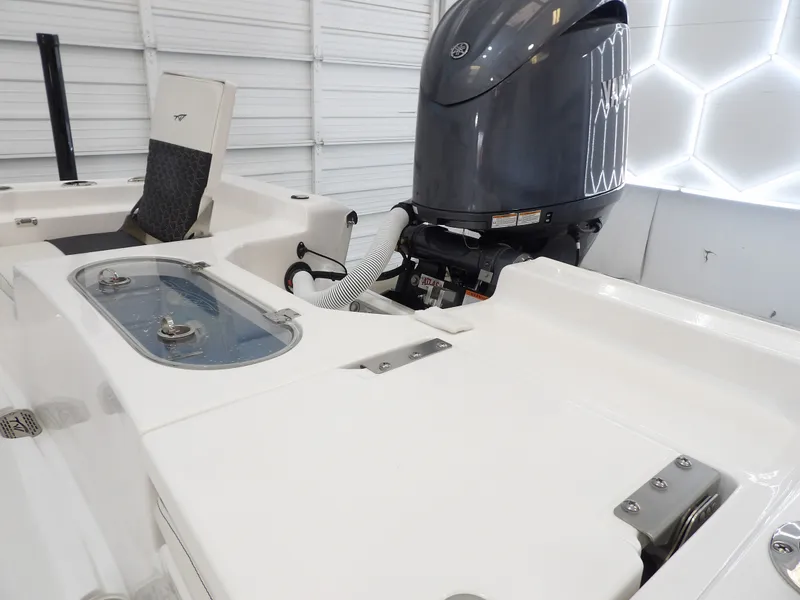 Slide: The Image of Tidewater 2110 Bay Max 2025 - 18