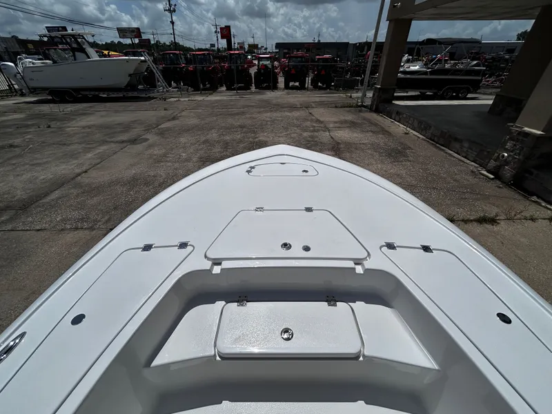 Slide: The Image of Tidewater 2110 Bay Max 2025 - 41