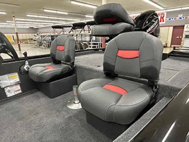 Slide: The Image of Tracker Pro Team 175 Crappie Edition 2026 - 11