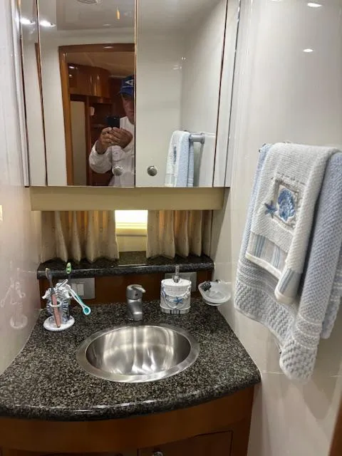 Slide: The Image of Carver 43 Motor Yacht 2006 - 53