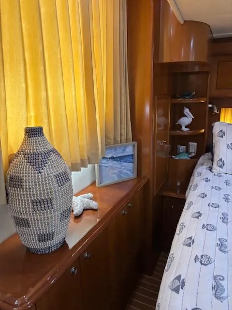 Slide: The Image of Carver 43 Motor Yacht 2006 - 56