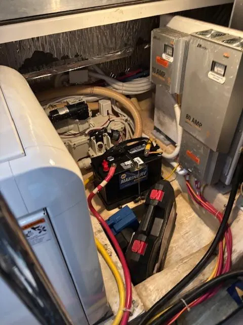 Slide: The Image of Carver 43 Motor Yacht 2006 - 82