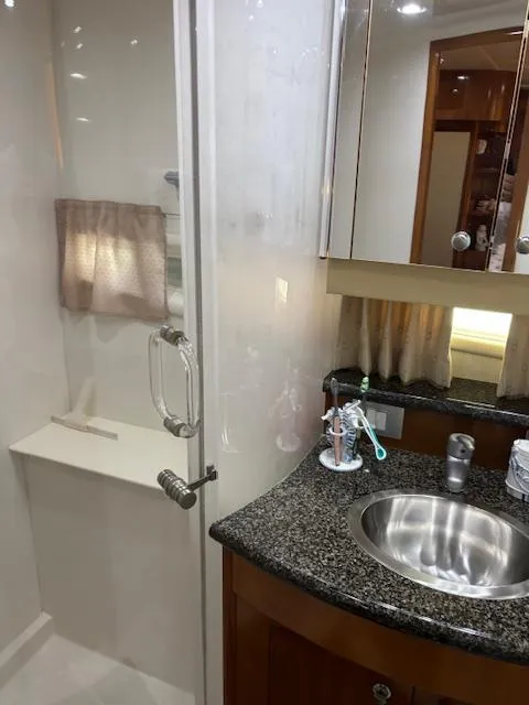 Slide: The Image of Carver Yachts 43 Motor Yacht 2006 - 52