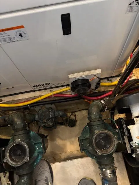 Slide: The Image of Carver Yachts 43 Motor Yacht 2006 - 83