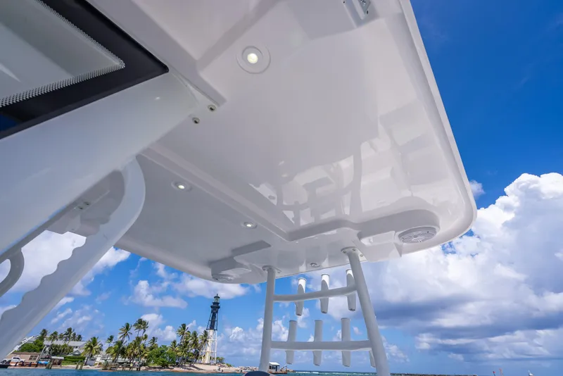 Slide: The Image of Twin Vee 260 GFX2 CC 2026 - 50