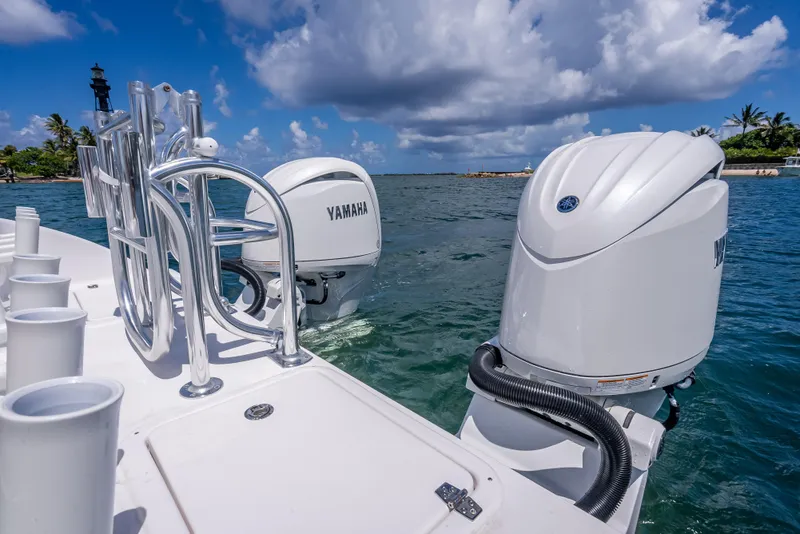 Slide: The Image of Twin Vee 260 GFX2 CC 2026 - 55