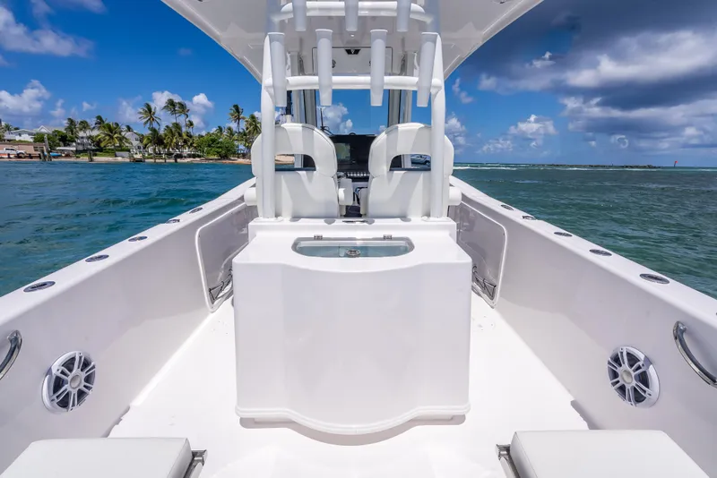 Slide: The Image of Twin Vee 260 GFX2 CC 2026 - 60