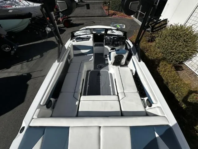 Slide: The Image of Axis Wake Research A225 2025 - 6