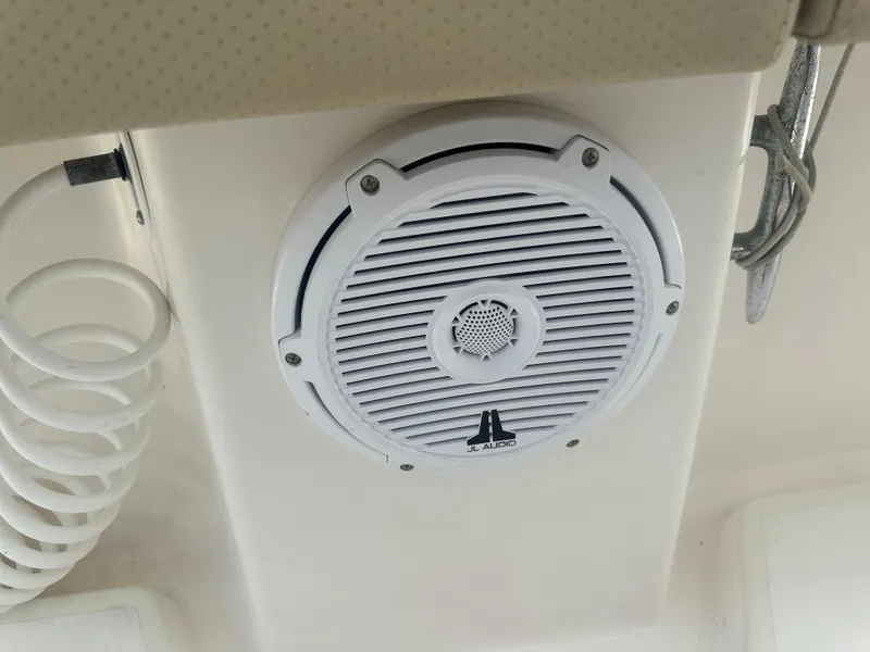 Slide: The Image of Marine speaker on 2008 Contender 36 Open boat, featuring JL Audio branding. - 38