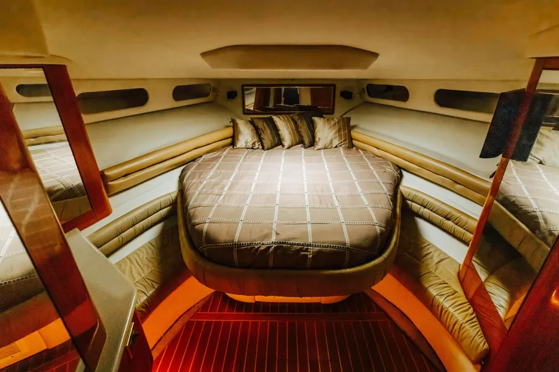Slide: The Image of Luxurious cabin interior of 1997 Sea Ray 630 Super Sun Sport yacht. - 45