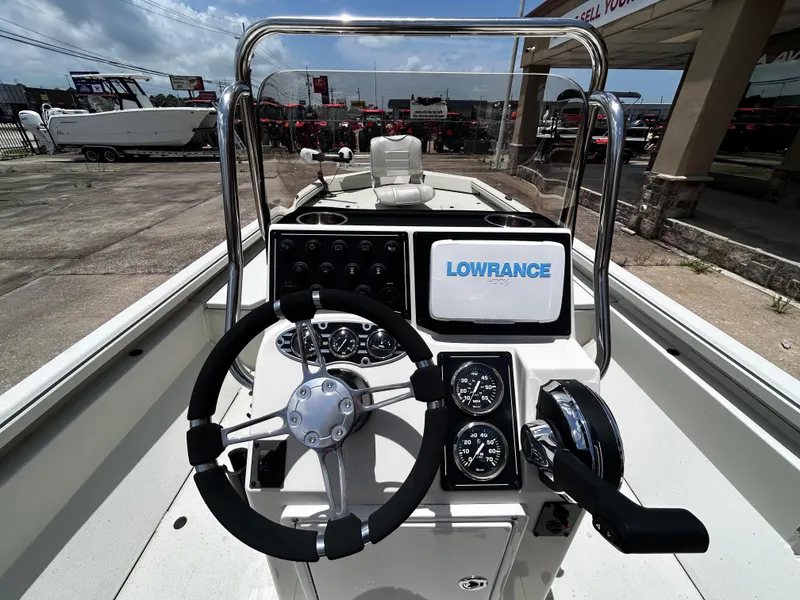 Slide: The Image of Ranger RB200 2023 - 15