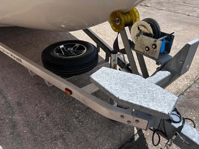 Slide: The Image of Ranger RB200 2023 - 5