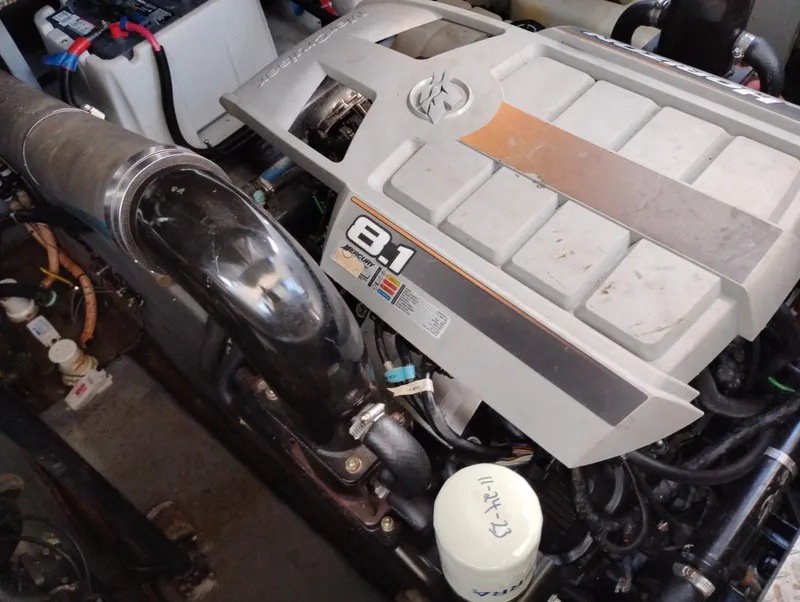 Slide: The Image of Sea Ray Sundancer 400 1999 - 58