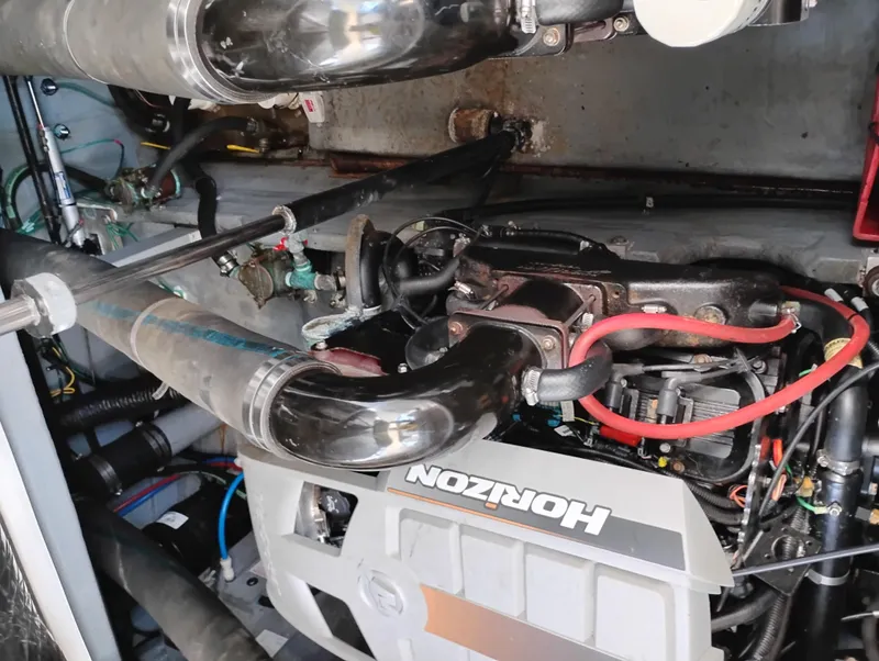 Slide: The Image of Sea Ray Sundancer 400 1999 - 59