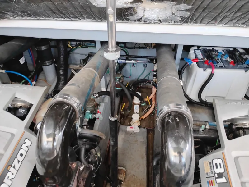 Slide: The Image of Sea Ray Sundancer 400 1999 - 63