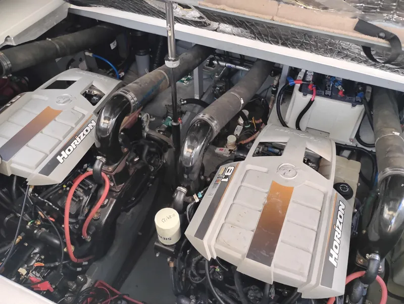 Slide: The Image of Sea Ray Sundancer 400 1999 - 64