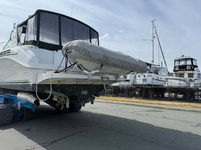 Slide: The Image of Sea Ray Sundancer 400 1999 - 65