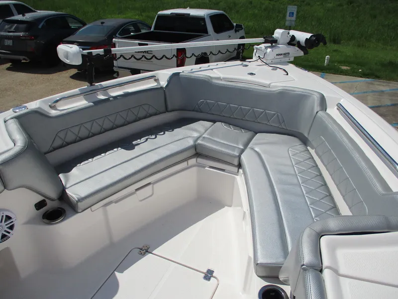 Slide: The Image of 2024 Blue Wave 2800 Makaira boat with spacious seating and modern design. - 31