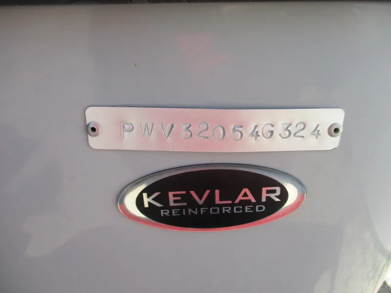 Slide: The Image of 2024 Blue Wave 2800 Makaira boat with Kevlar reinforced hull identification. - 38