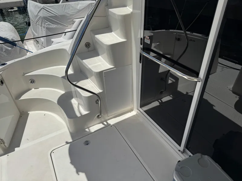 Slide: The Image of Sea Ray 340 Sedan Bridge 2007 - 111