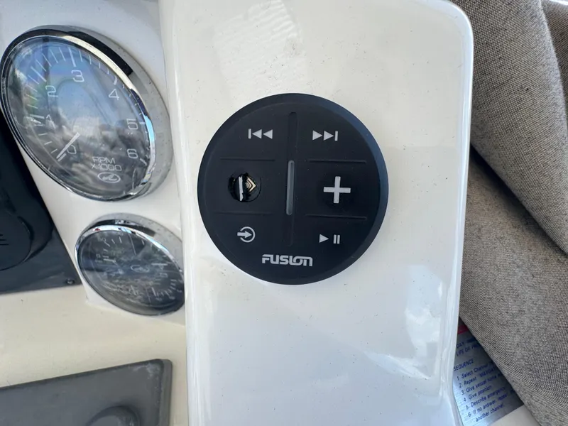 Slide: The Image of Sea Ray 340 Sedan Bridge 2007 - 74